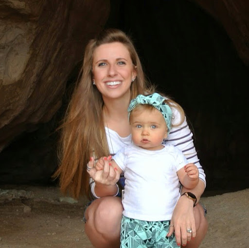 Amanda Russell Photo 18