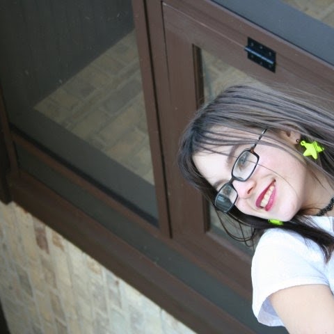 Victoria Adkins Photo 45