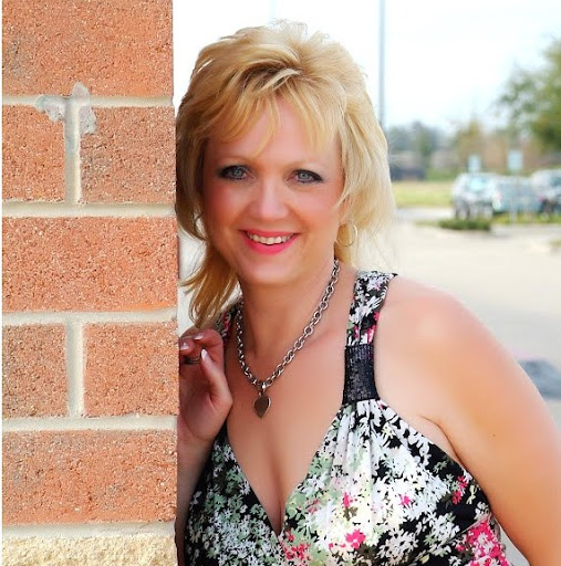 Debbie Mathews Photo 31