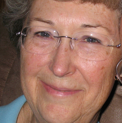 Suzanne Holden Photo 4