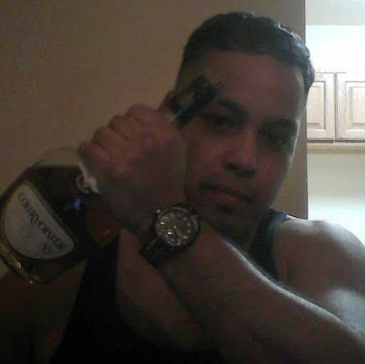 Miguel Colon Photo 26