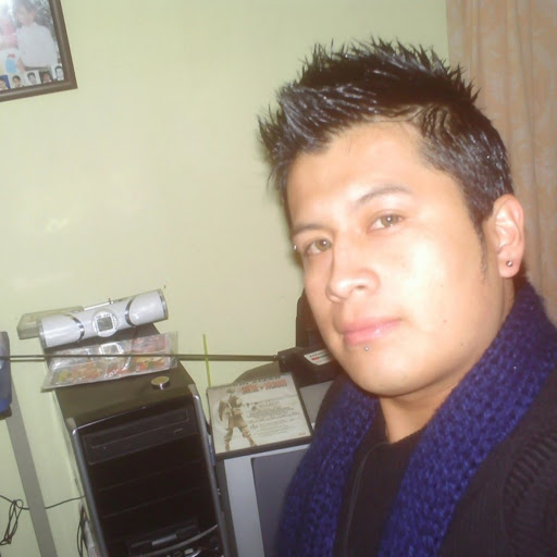Ronny Santiago Photo 7