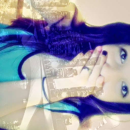 Karina Alvarado Photo 33