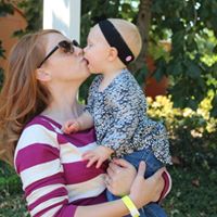 Jennifer Lollis Photo 12
