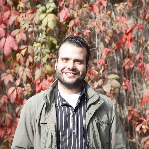 Miguel Guzman Photo 33