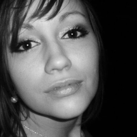 Stephanie Pearson Photo 13