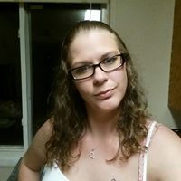 Sarah Staggs Photo 7