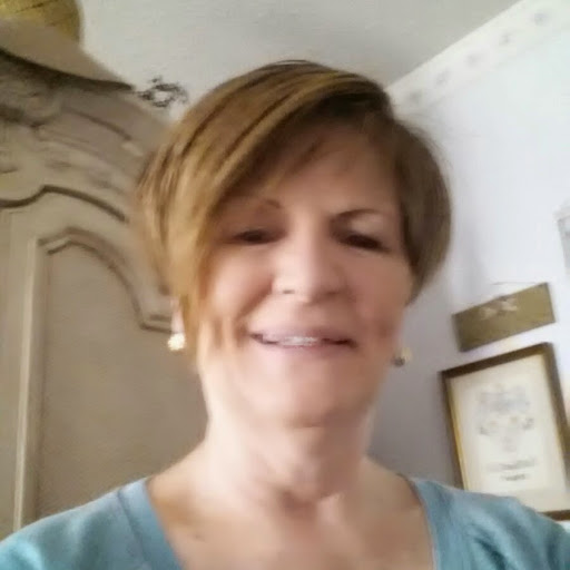 Donna Warren Photo 10