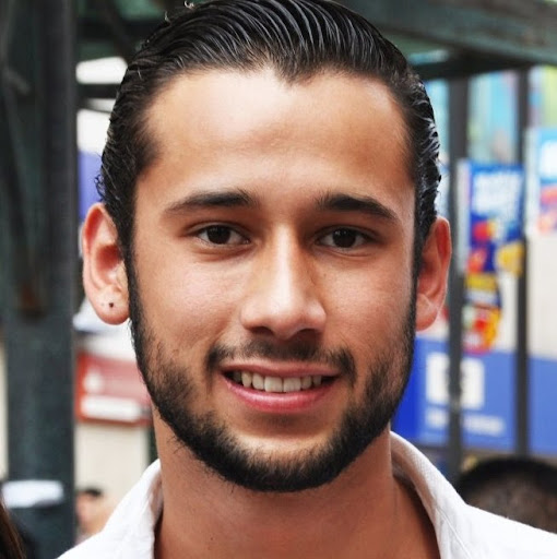 Luis Castillo Photo 22