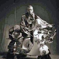 Frank Gray Photo 17