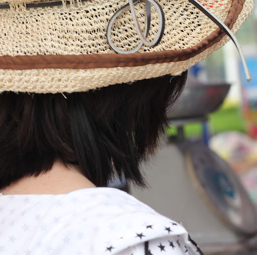 He Li Photo 21