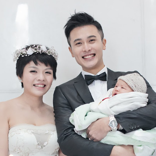 Christina Wu Photo 40