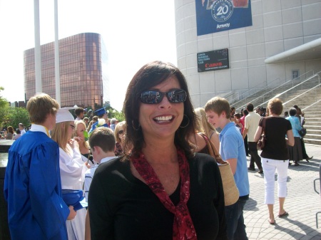 Elizabeth Hayes Photo 50