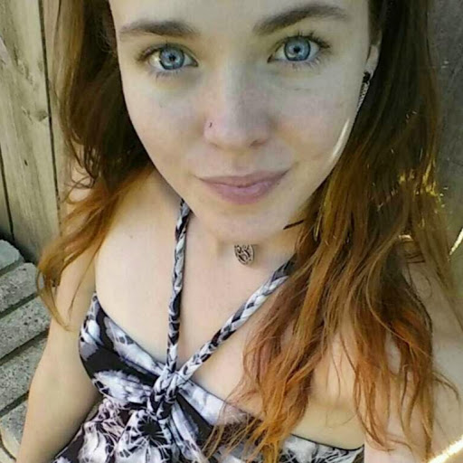 Kelsey Richards Photo 37
