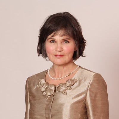 Janet Perry Photo 5