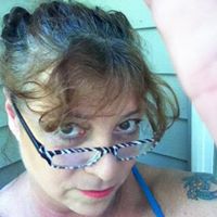 Laura Ferris Photo 28