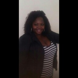 Shelly Harris Photo 27