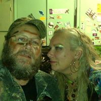 Linda Wooley Photo 7