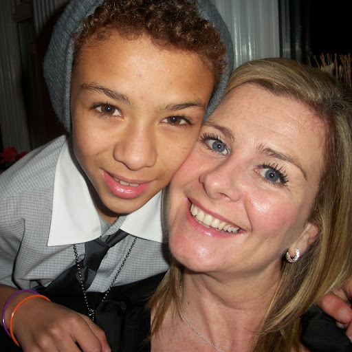 Lisa Booth Photo 37