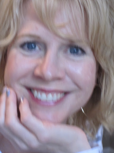 Sandra Small Photo 24
