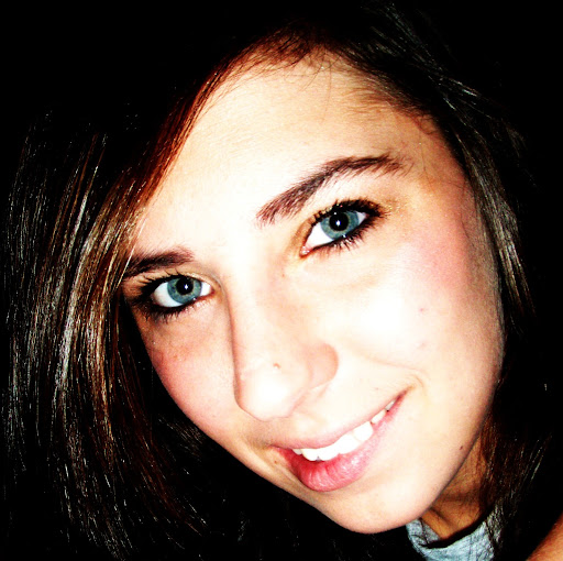Sarah Shafer Photo 18