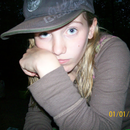 Samantha Sanford Photo 12