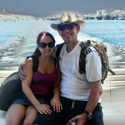 Leigh Davies Photo 10