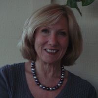 Sue Langley Photo 17