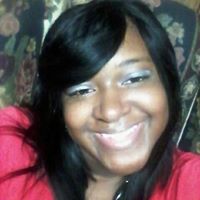 Stephanie Robinson Photo 6
