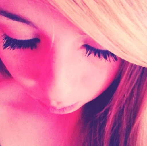 Faye Sharpe Photo 15