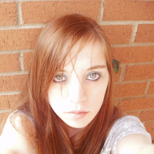 Anna Nicholson Photo 18