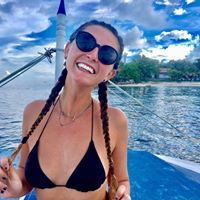 Hannah Klein Photo 33