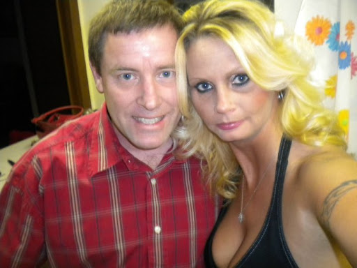 Robin Bates Photo 7