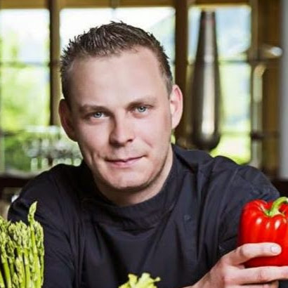 Robin Berger Photo 34