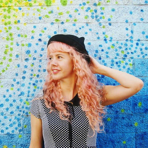 Lisa Berg Photo 13