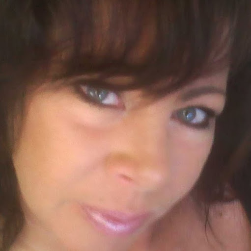 Debi Miller Photo 20