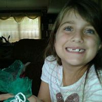 Annie Roberts Photo 41
