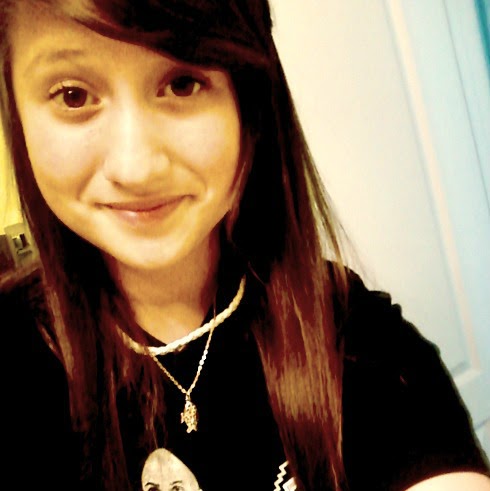 Emily Martinez Photo 8