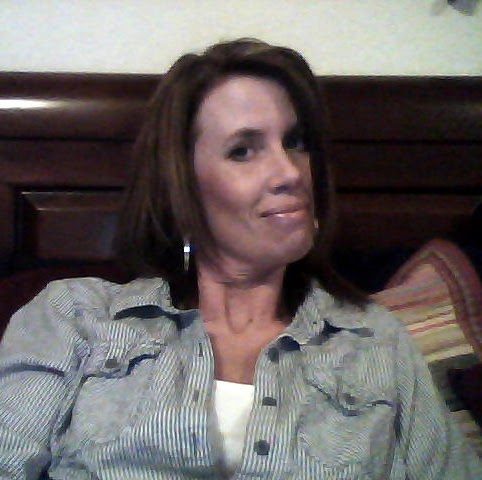 Amy Small Photo 38