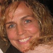 Julie House Photo 25