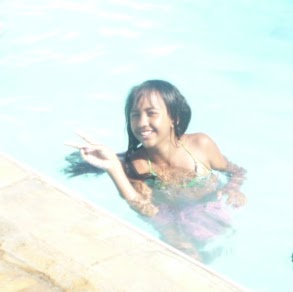 Julie Santana Photo 9