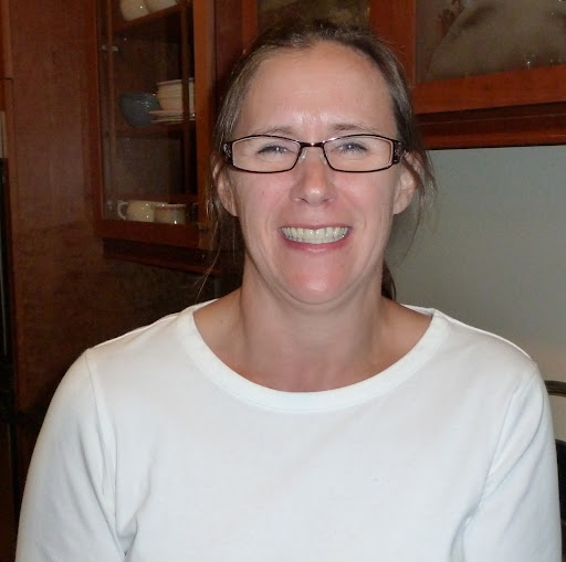 Elizabeth Latham Photo 31
