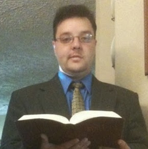 Gabriel Sanders Photo 11