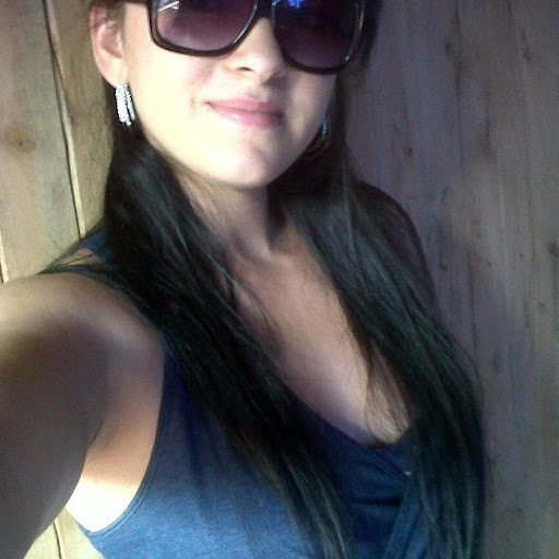 Cindy Escobar Photo 9