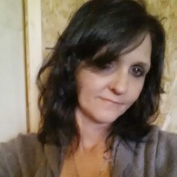 Tracy Lynch Photo 7