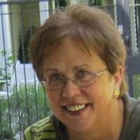 Linda Means Photo 7