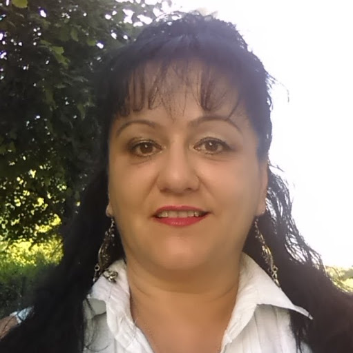 Isabelle Hernandez Photo 31