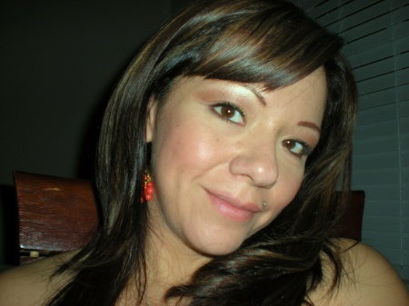 Cindy Gomez Photo 5