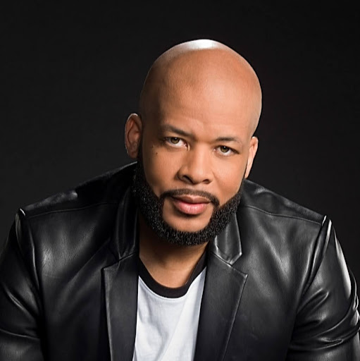 James Fortune Photo 21