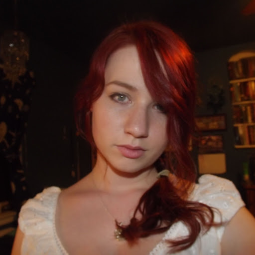Alyssa Burns Photo 16